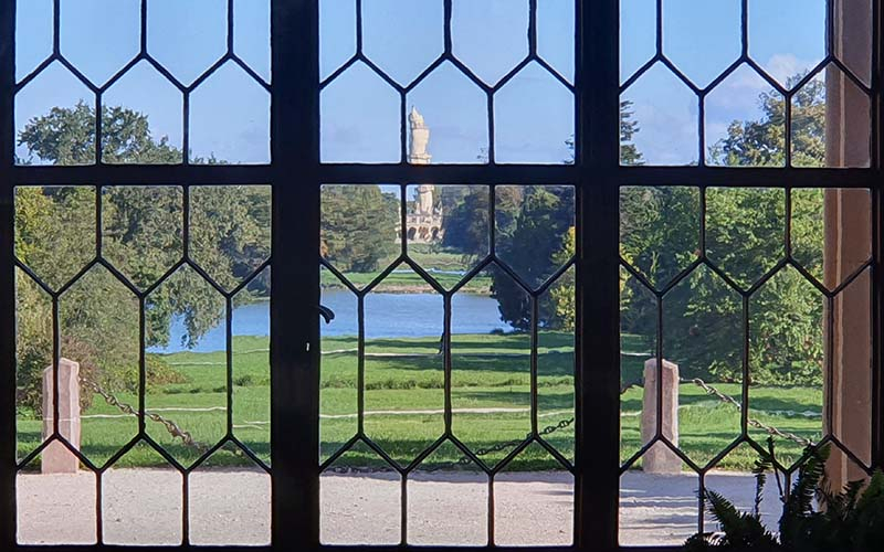 Blick vom Schloss zum Minarett