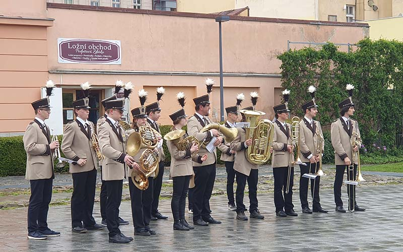 Leider fiel das Eröffnungskonzert im Gustav Mahler-Park dem Regen zum Opfer. Ein bisschen Musik gab es aber trotzdem