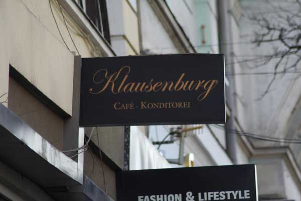 Wiener Kaffeehaustradition auch in Klausenburg (Foto © Norbert Eisner)