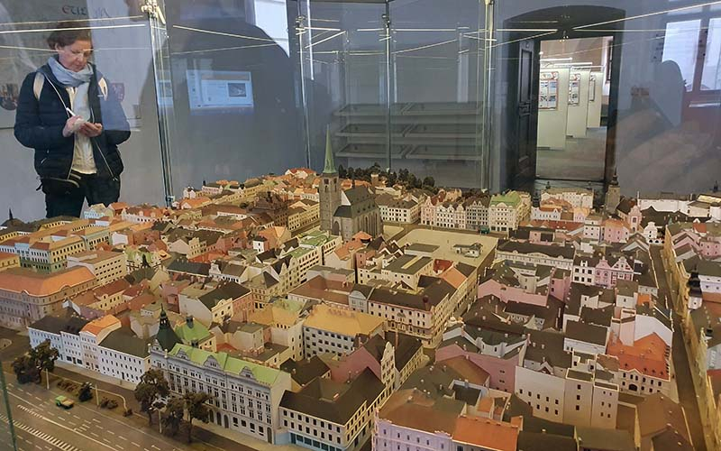 Im Rathaus gibt es auch ein Modell der Stadt