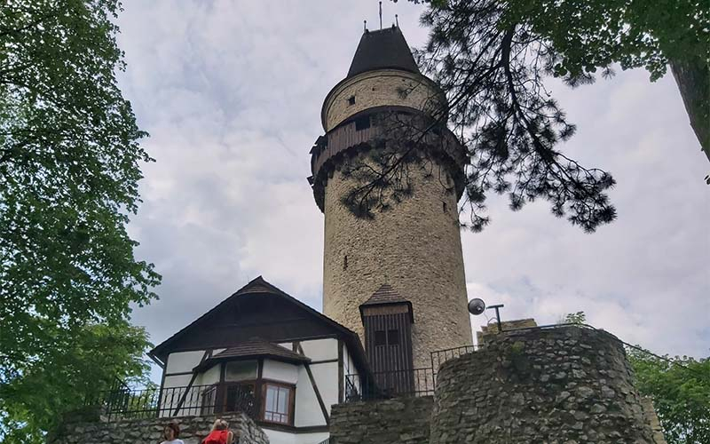 Er ist fast von überall zu sehen - das letzte Überbleibsel der Burg