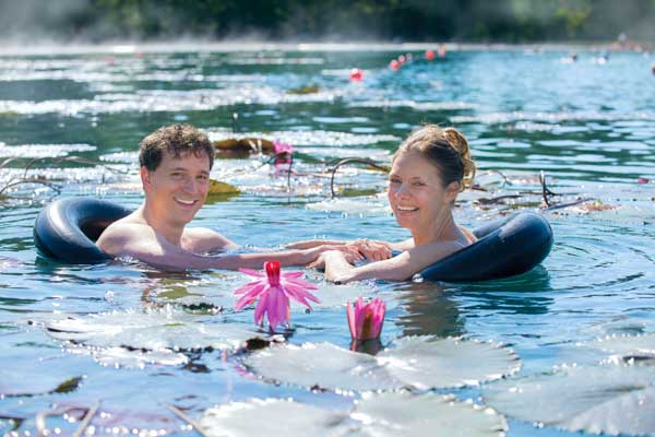 Schwimmen im See (Foto © Hévíz Tourismus)