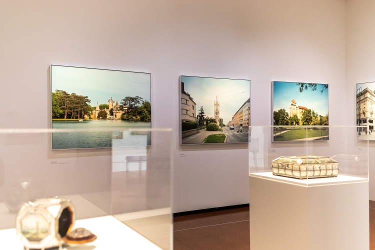 Blick in die Ausstellung (Foto © Heidi Horton Collection, Stefan Oláh) )