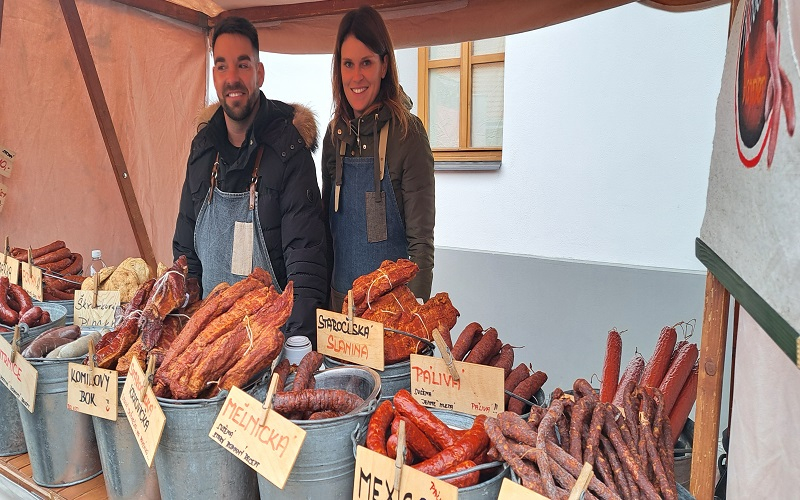 Fest mit den Früchten des Herbstes im Klosterareal von Borovany