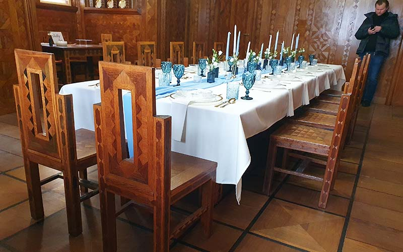 Die Hochzeitstafel im Speisezimmer der Vila Primavesi
