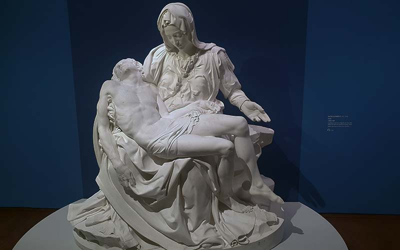 Diese Pietá begründete unter anderem den Ruhm Michelangelos