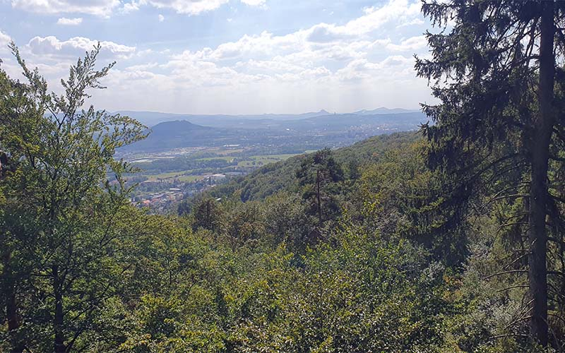 Aussicht bei der Fahrt ins Tal