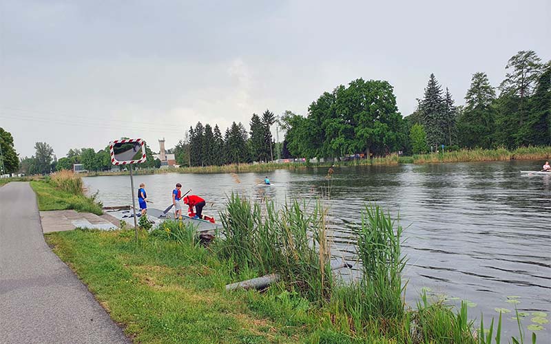 Am Radweg entlang der Elbe