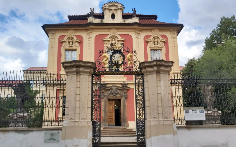 Eingang zum Antonín Dvořák Museum