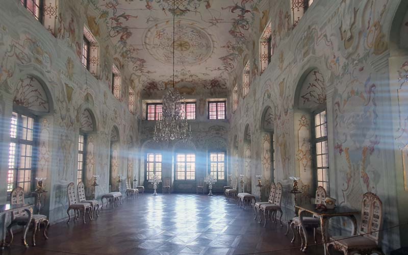Blick in den Tanzsaal von Schloss Jaroměřice nad Rokytnou