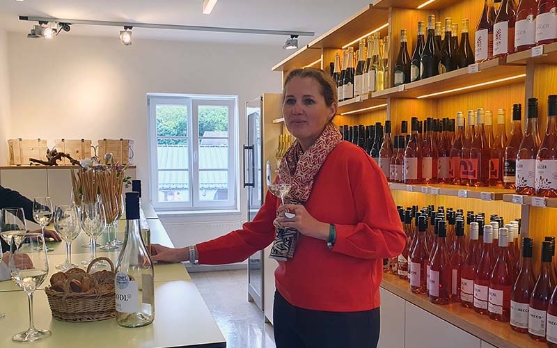 Im Weinmarkt unbedingt auch Sekt oder Frizzante probieren