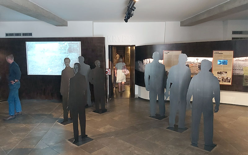 Im Vorraum der Krypta