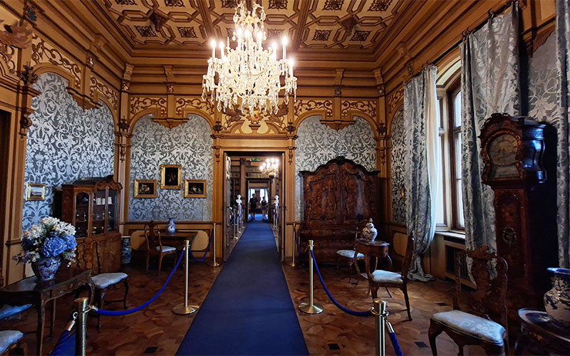 Im Schloss Miramare
