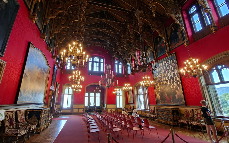 Der Thronsaal mit dem Stammbaum der Habsburger