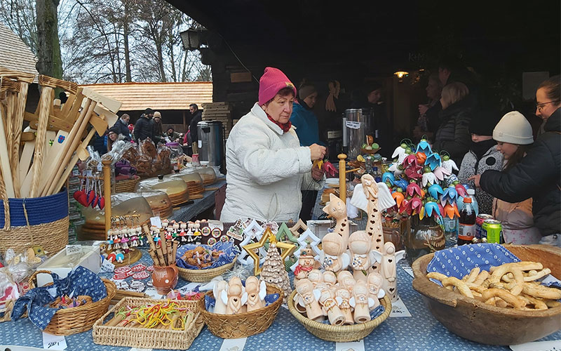 Weihnachtsmarkt Roznov87