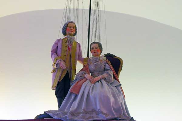 Hohe Herrschaften im Marionettentheater Schönbrunn