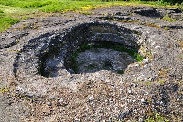    Ein "Römerbad" aus alter Zeit im Traventin von Dudince
