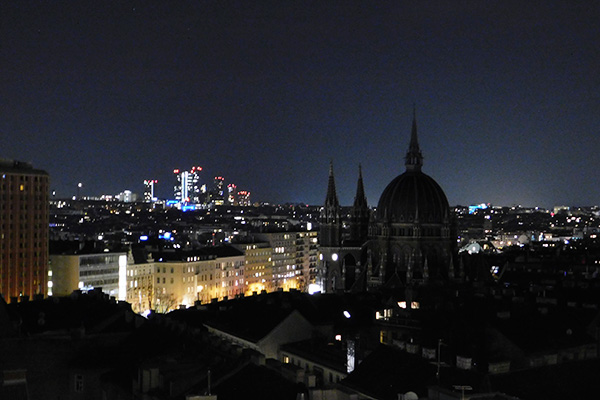 Blick über Wien bei Nacht 