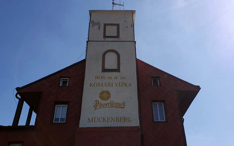 Blick zum Turm am Mückenberg