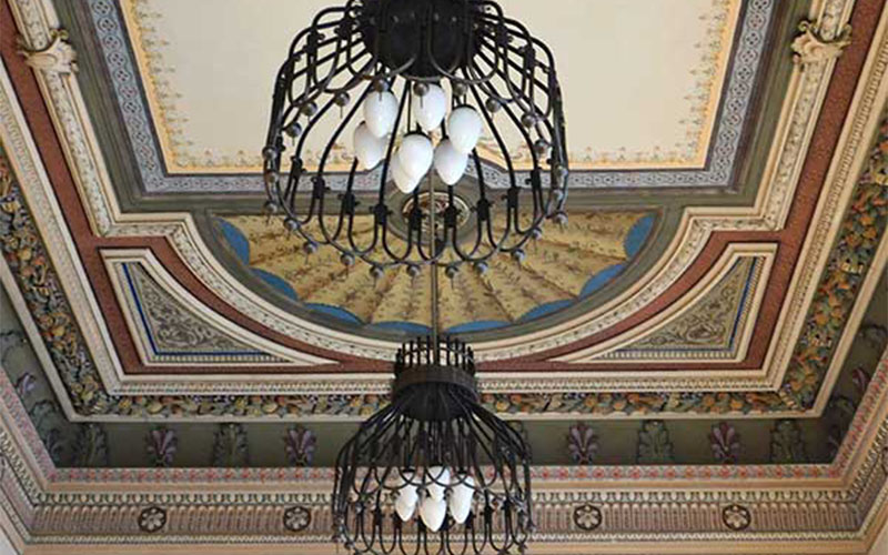 Die Decke im Café Savoy