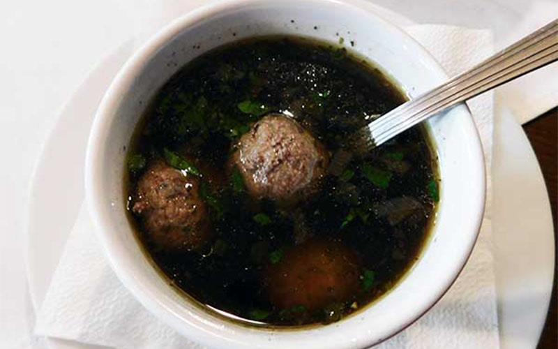 Eine vorzügliche Leberknödelsuppe