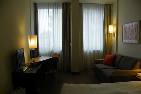 Blick ins Zimmer des Novotel Danube Hotels