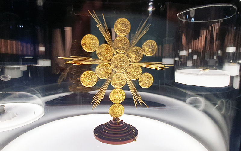 Gold spielte für Dalí eine große Rolle