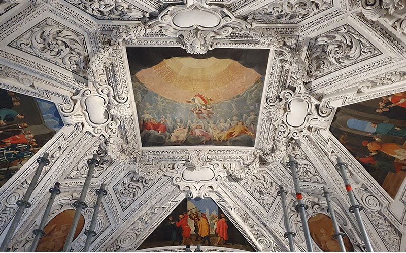 Es lohnt sich auch die Räume der Ausstellung zu betrachten