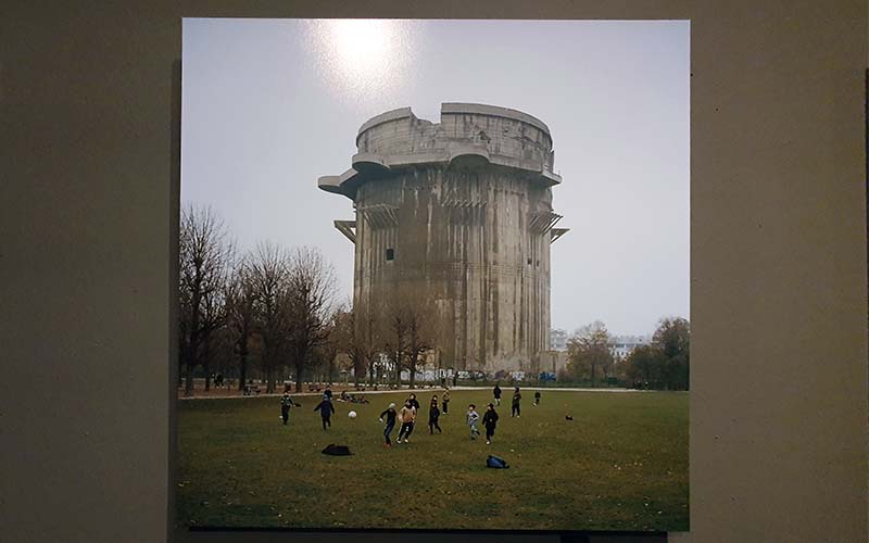 Der Flagturm im Augarten in einer Aufnahme von Roger Cremer