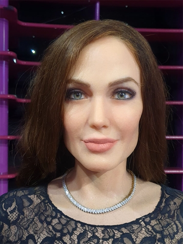 Angelina Jolie