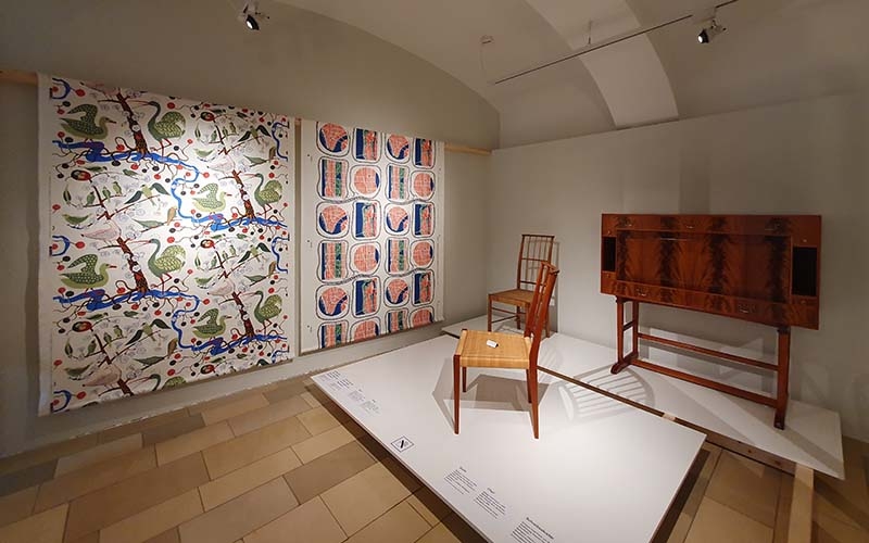 Blick in die Ausstellung im Möbelmuseum Wien