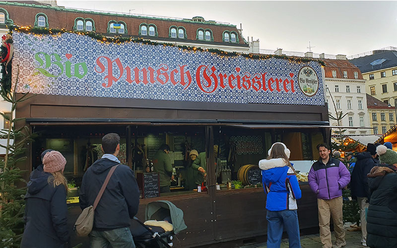 Amaretto-Punsch von der Punsch-Greißlerei