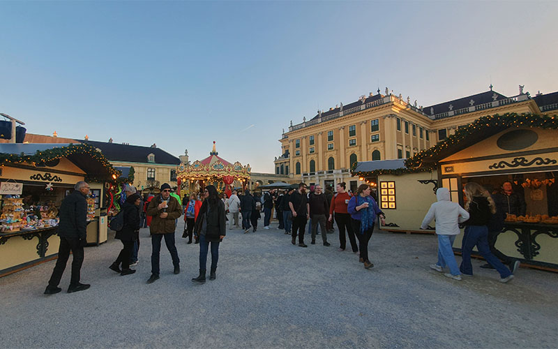 Weihnachtsmarkt Schoenbrunn11