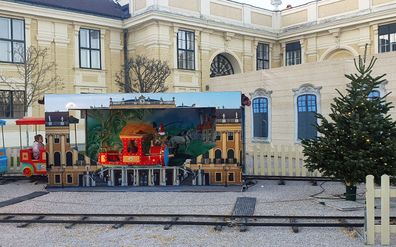 Weihnachtsmarkt Schoenbrunn23