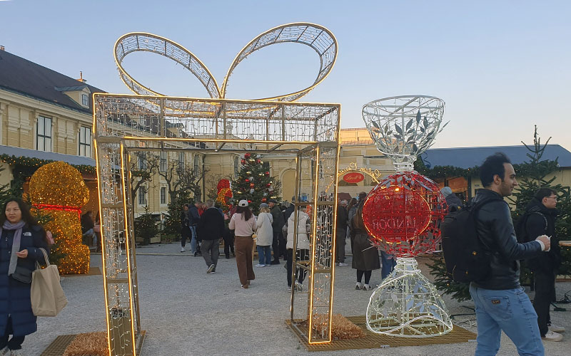 Weihnachtsmarkt Schoenbrunn31