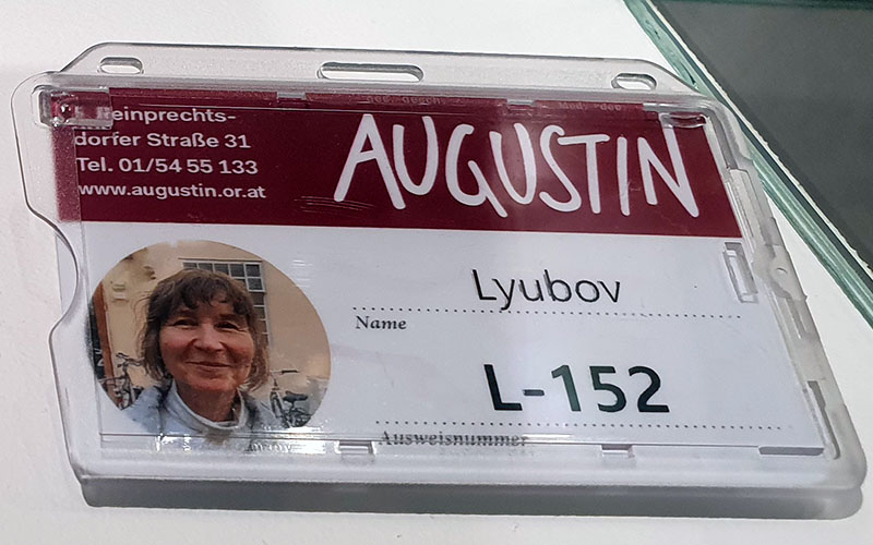 Der Augustin Verkäufer*innen-Ausweis