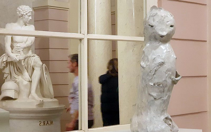 Figuren von Leiko Ikemura