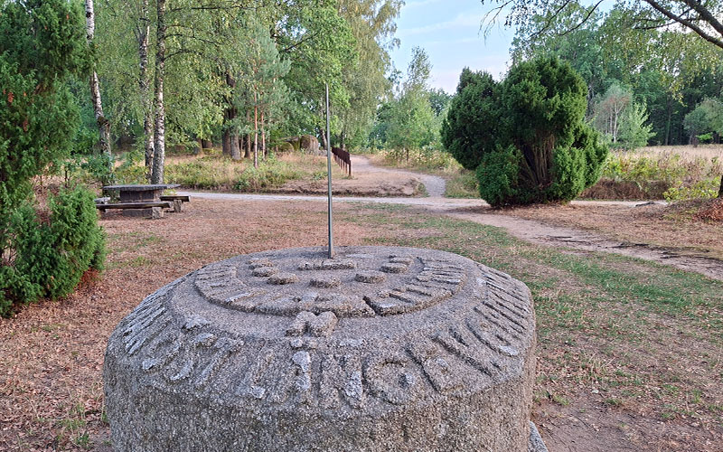 Blick zum Meridian-Stein