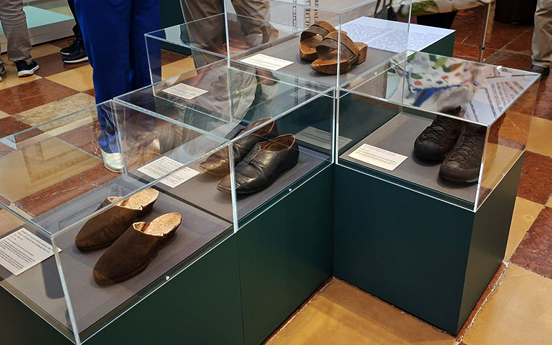 Die Schuhe der Franziskaner