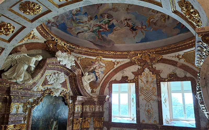 Blick in die Kapelle von Schloss Hof