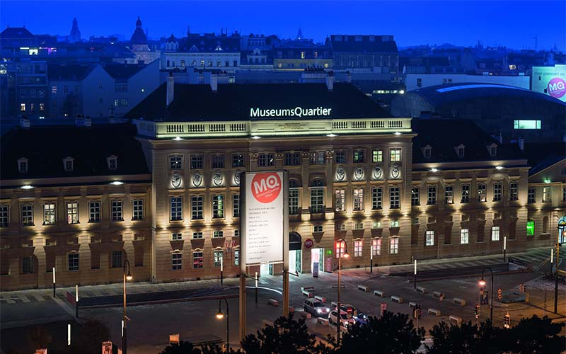 Museums Quartier Wien bei Nacht (Foto © Alexander Eugen Koller)