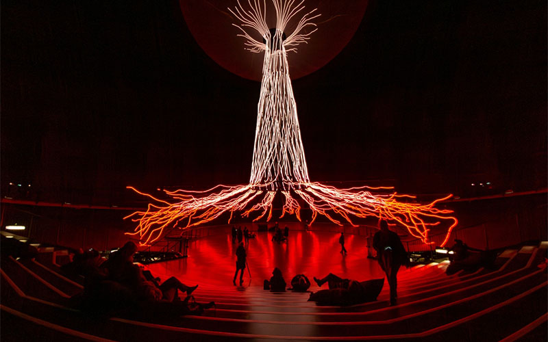 Mythos Baum im Gasometer Oberhausen (Foto © Thomas Schwarz / Ars Electronica)
