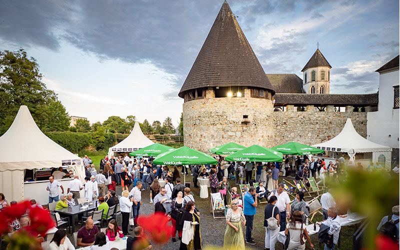 Gastronomie im Burggraben (Foto © Andreas Hafenscher)