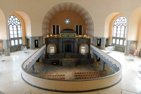 Im Inneren der Alten Synagoge in Essen 