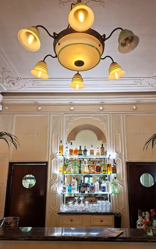 Triest Cafe Tommaseo Hf1