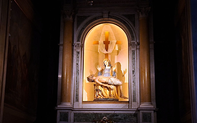 Die Pieta im Inneren der Kathedrale