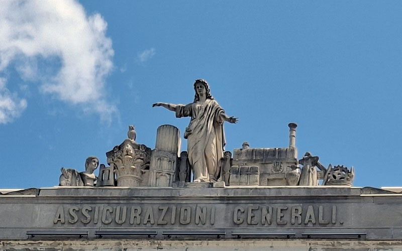 Piazza l'Unita d'Italia