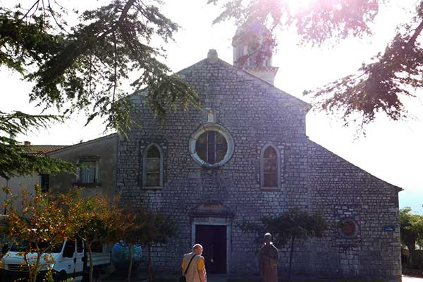 Die Kirche des Franziskanerklosters 