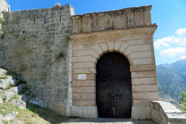 Ein Tor zur Festung