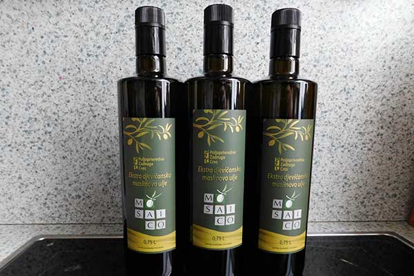 Unser Olivenöl kam aus Cres 